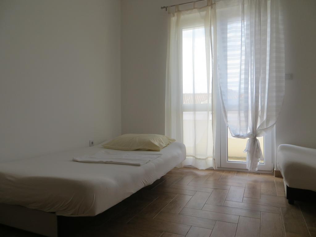 Apartments Kanli Kula Herceg Novi Pokoj fotografie